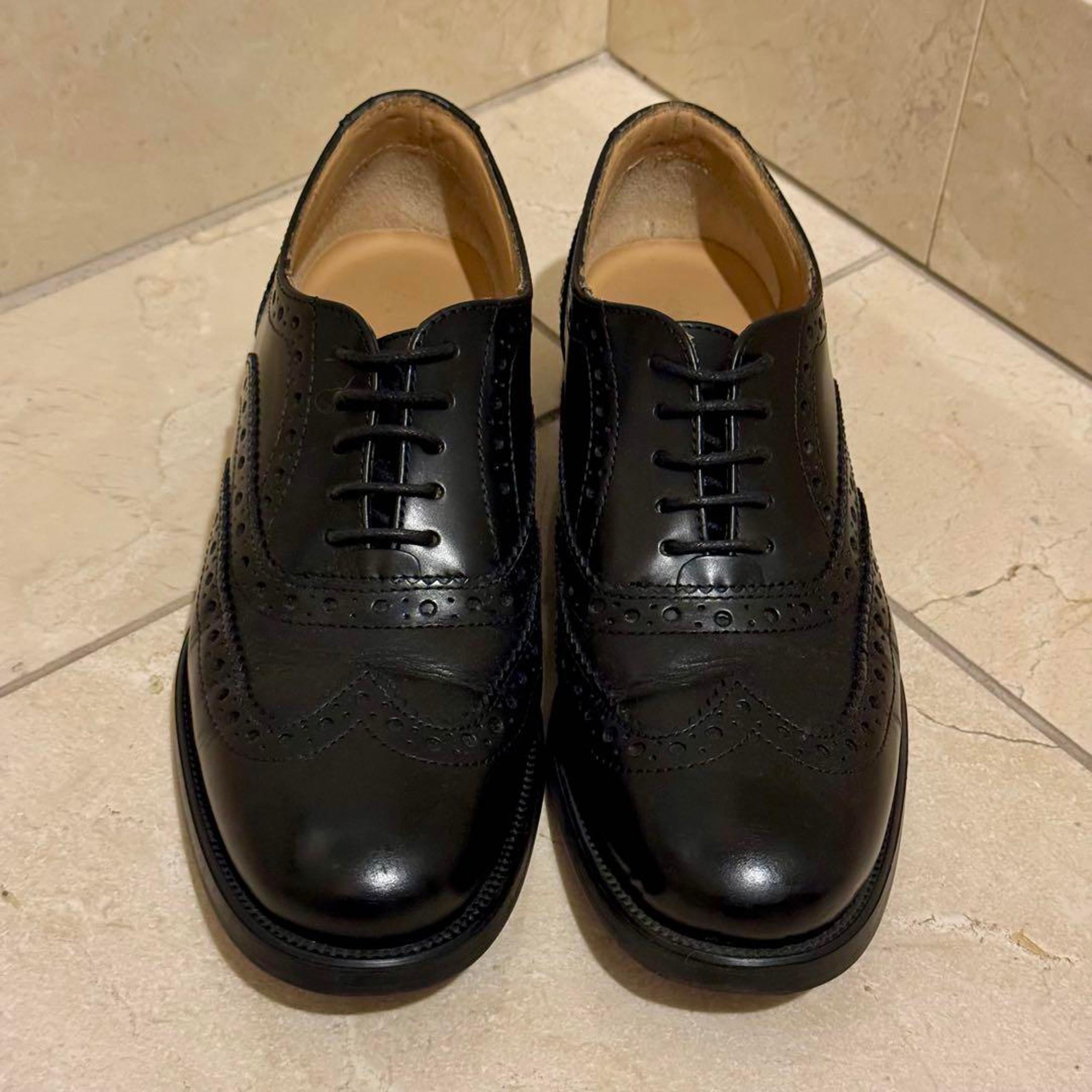 Barneys New York Wingtip Shoes Leather Shoes