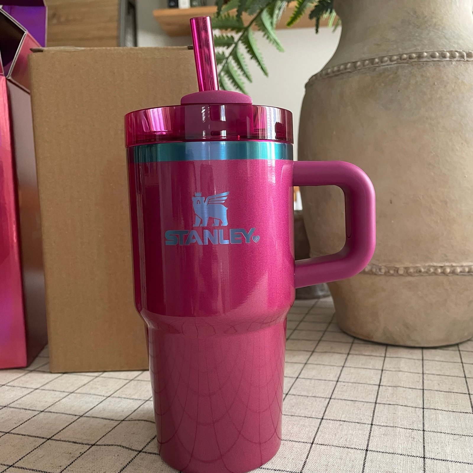 Stanley Valentines Day Berry Truffle Quencher Tumbler 20 oz