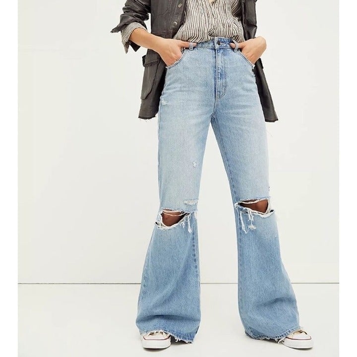 NWT Free People Rollas East Coast Flare Jeans High Rise in Byron Blue Distressed