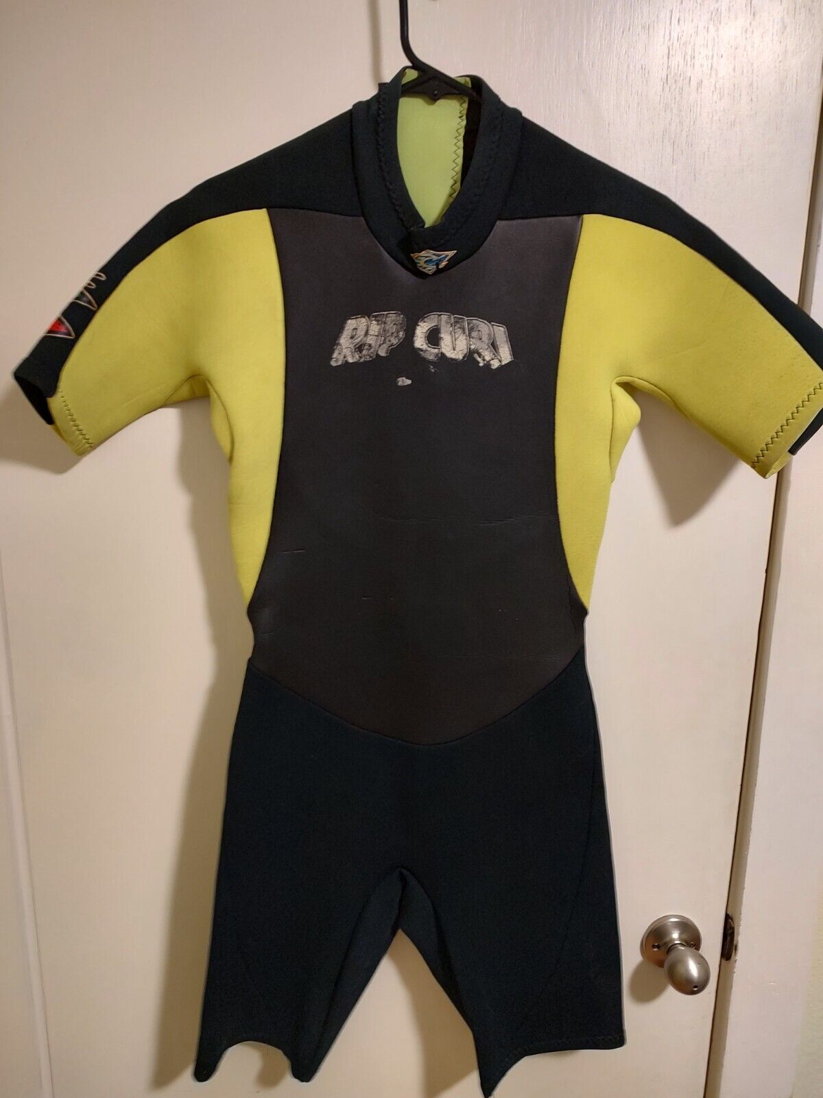 rip curl mens wetsuit black and fluorescent yellow size medium