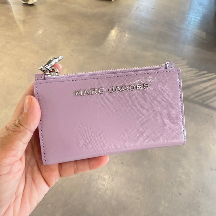 Marc Jacobs 4P4SMP026S02 MEDIUM FLAT WALLET IN WISTERIA