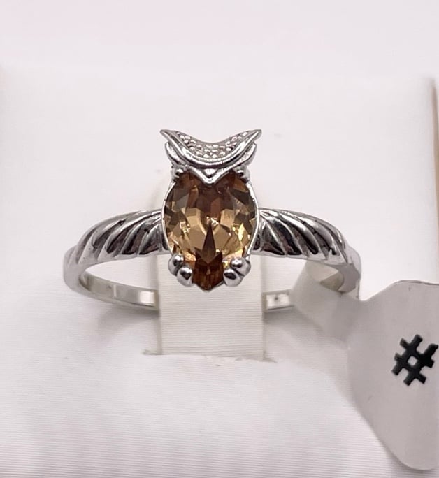 Size 8 Fragrant Jewels “ owl” Athena 925 sterling silver ring