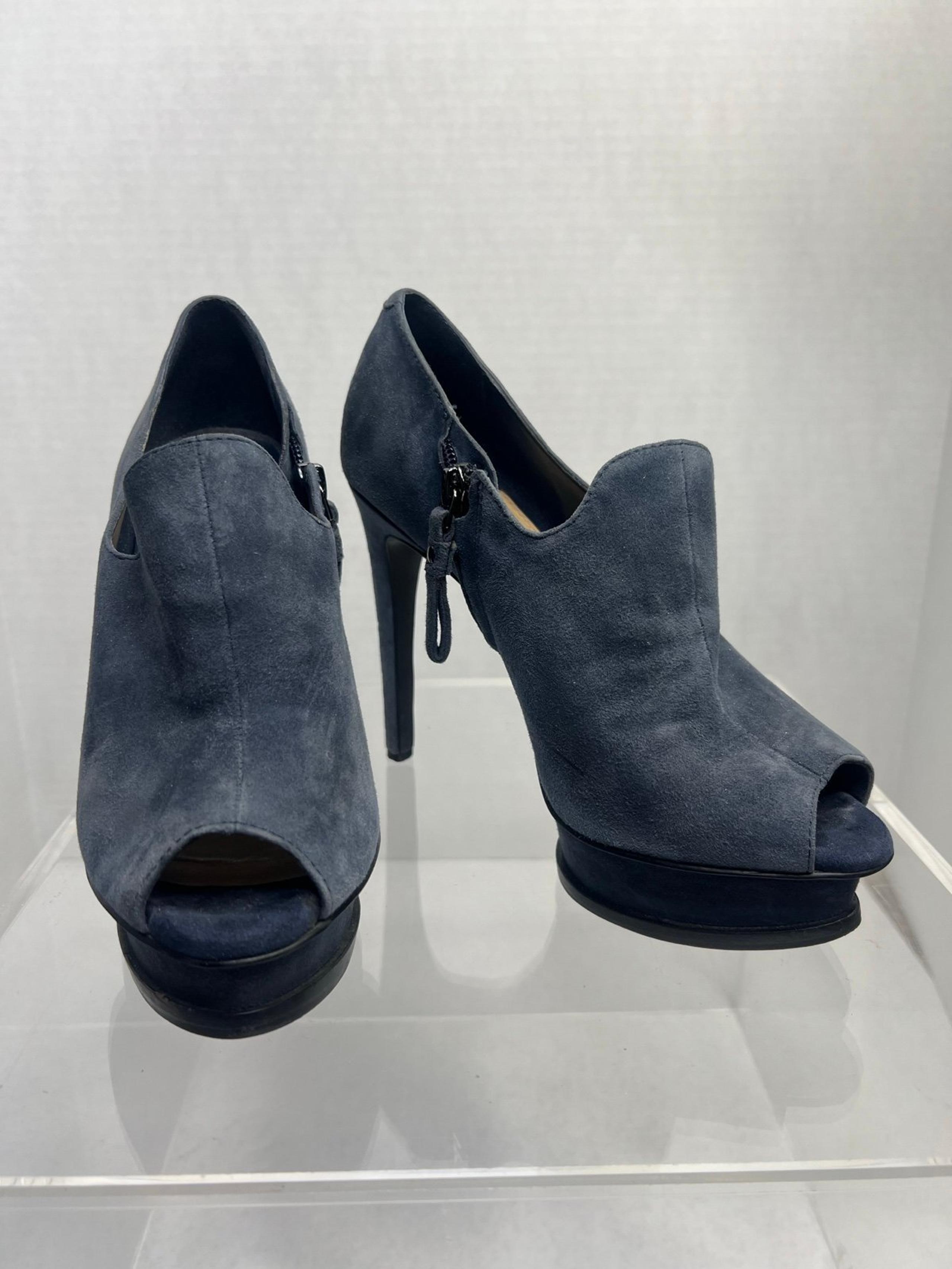 Gianni Bini Blue Suede Platform Pumps