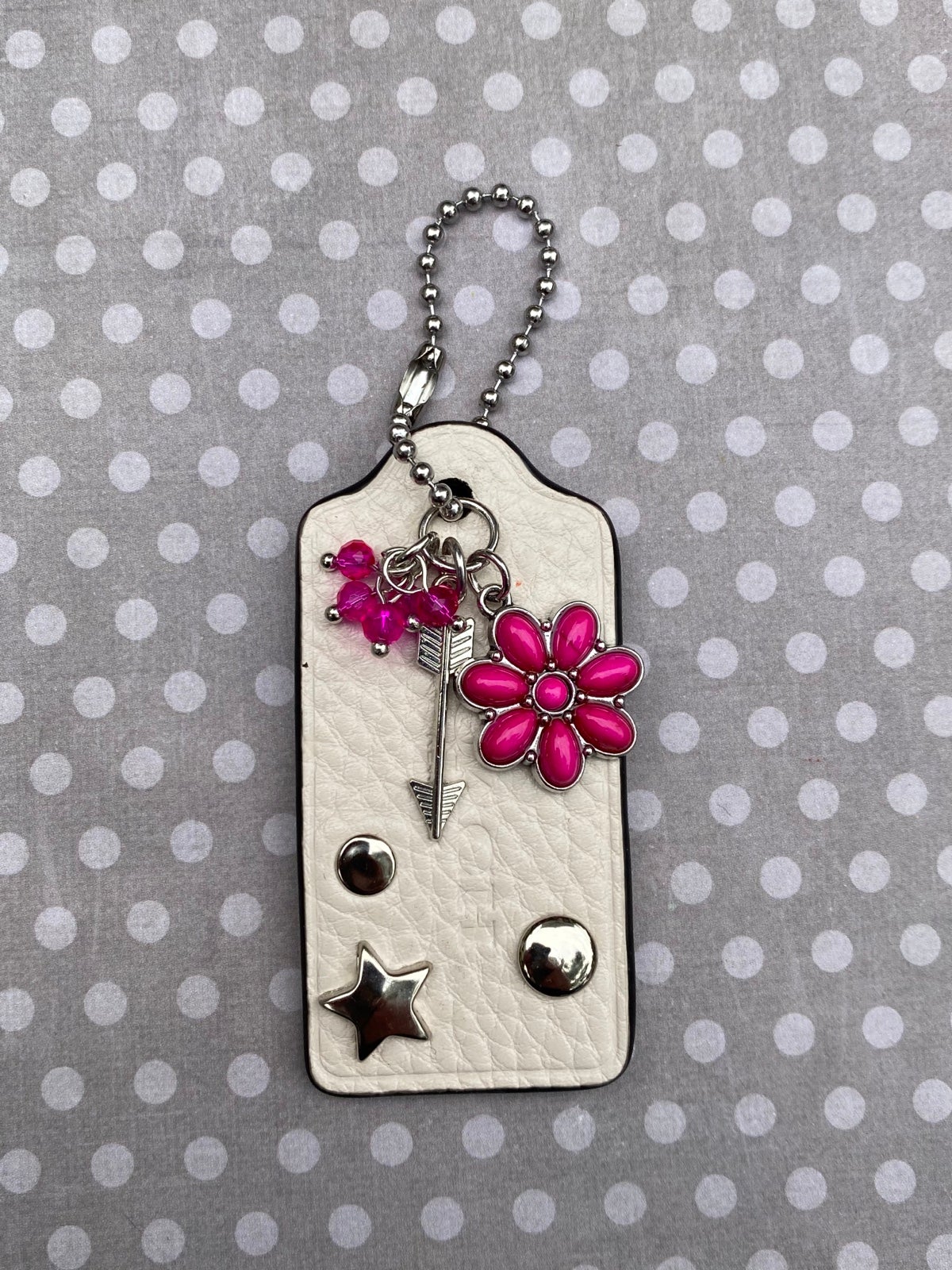 Coach Custom Fushia Flower and Arrow Hang Tag