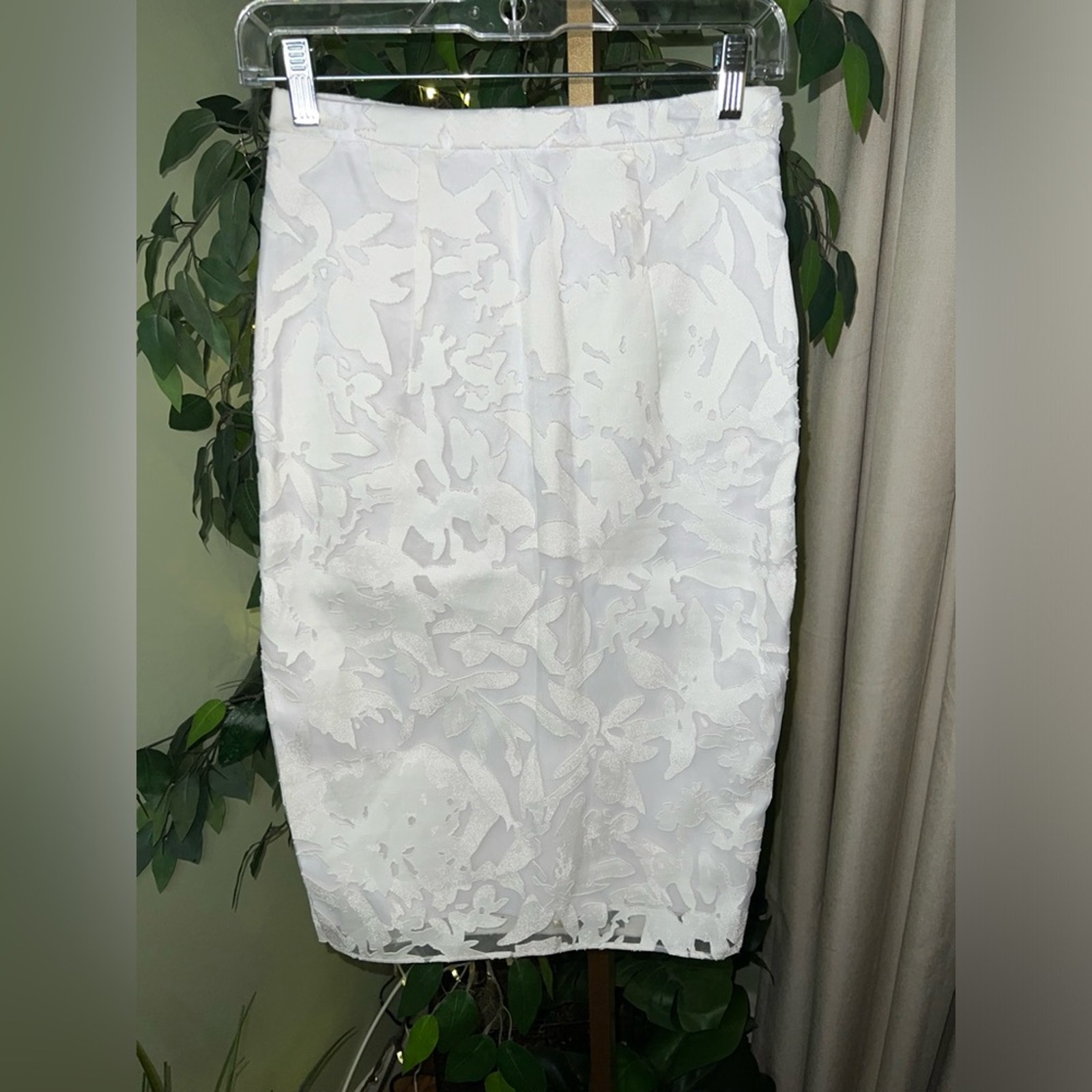 MILLY Slim Mid Skirt NWT Size 0