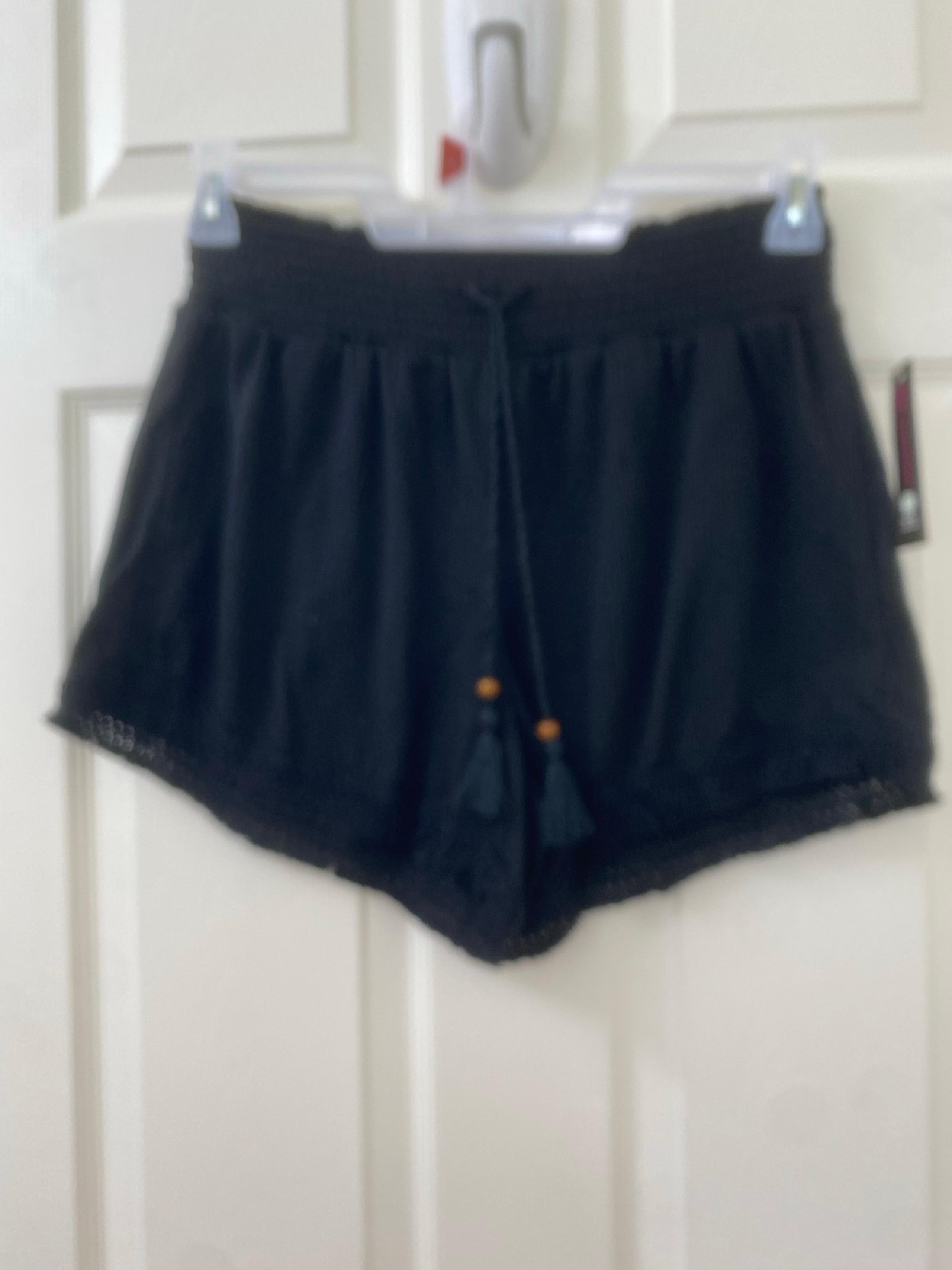 L (11-13) Womens no boundaries  knit gauze shorts