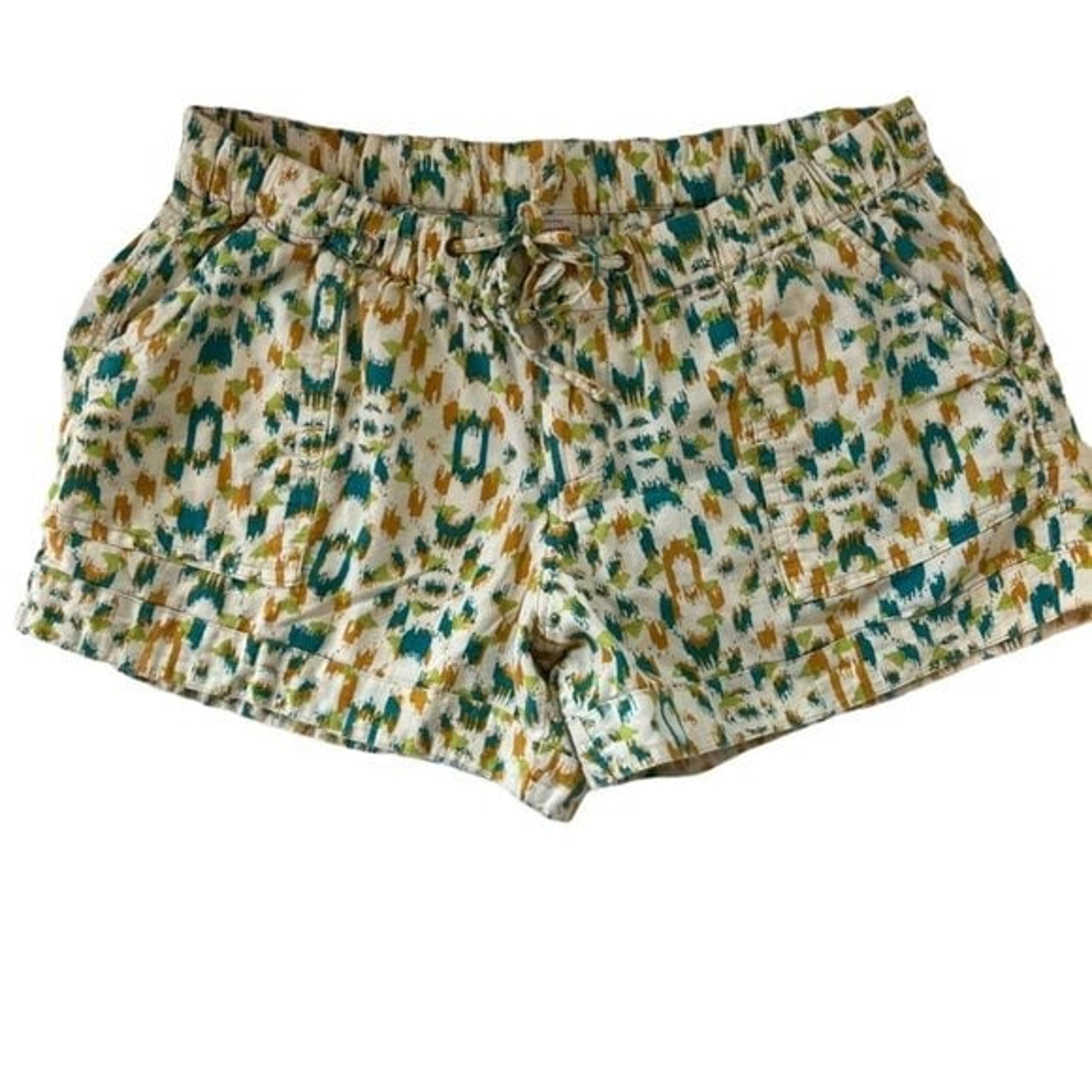 Mossimo Supply Co. Short Shorts Size 7