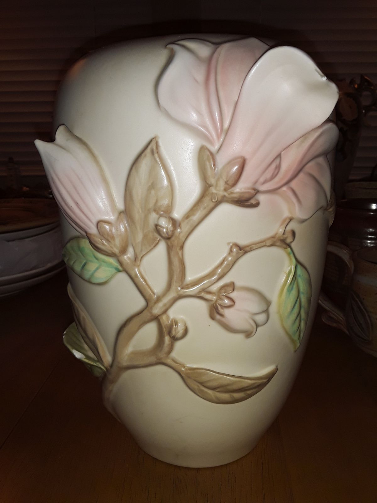 Beautiful Vintage Japanese 3D Fitz and Floyd @ 10 ×7 Matte Finish Magnolia Fl