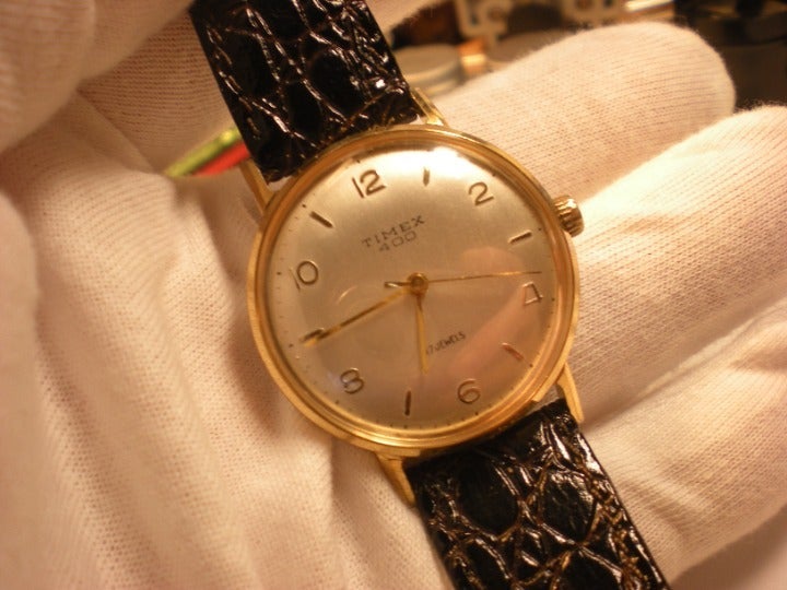 Mens TIMEX 400 rare & vintage 1966 Mechanical Set & wind 17 jewel Radiant Dial