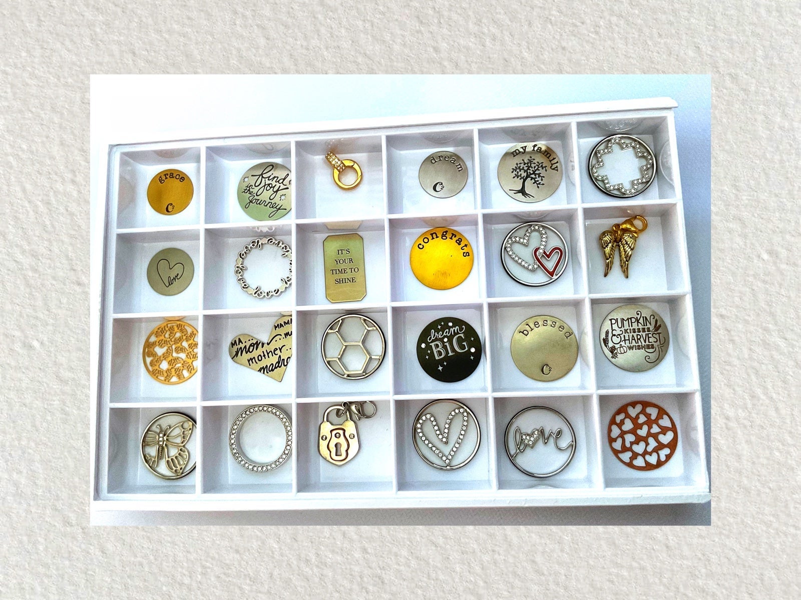 Locket Plates, Frames, Dangles + Tray