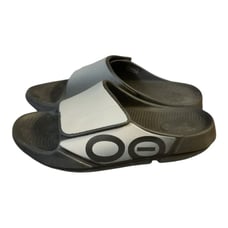 Unisex NWOT or box OOFOS OOahh Sport Flex Sandals, size men's 9, size women's 11