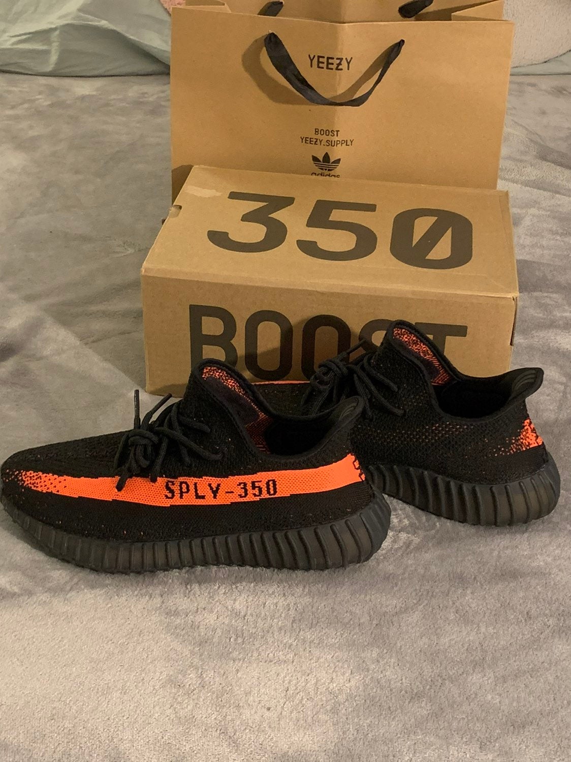 Yeezy boost 350 v2