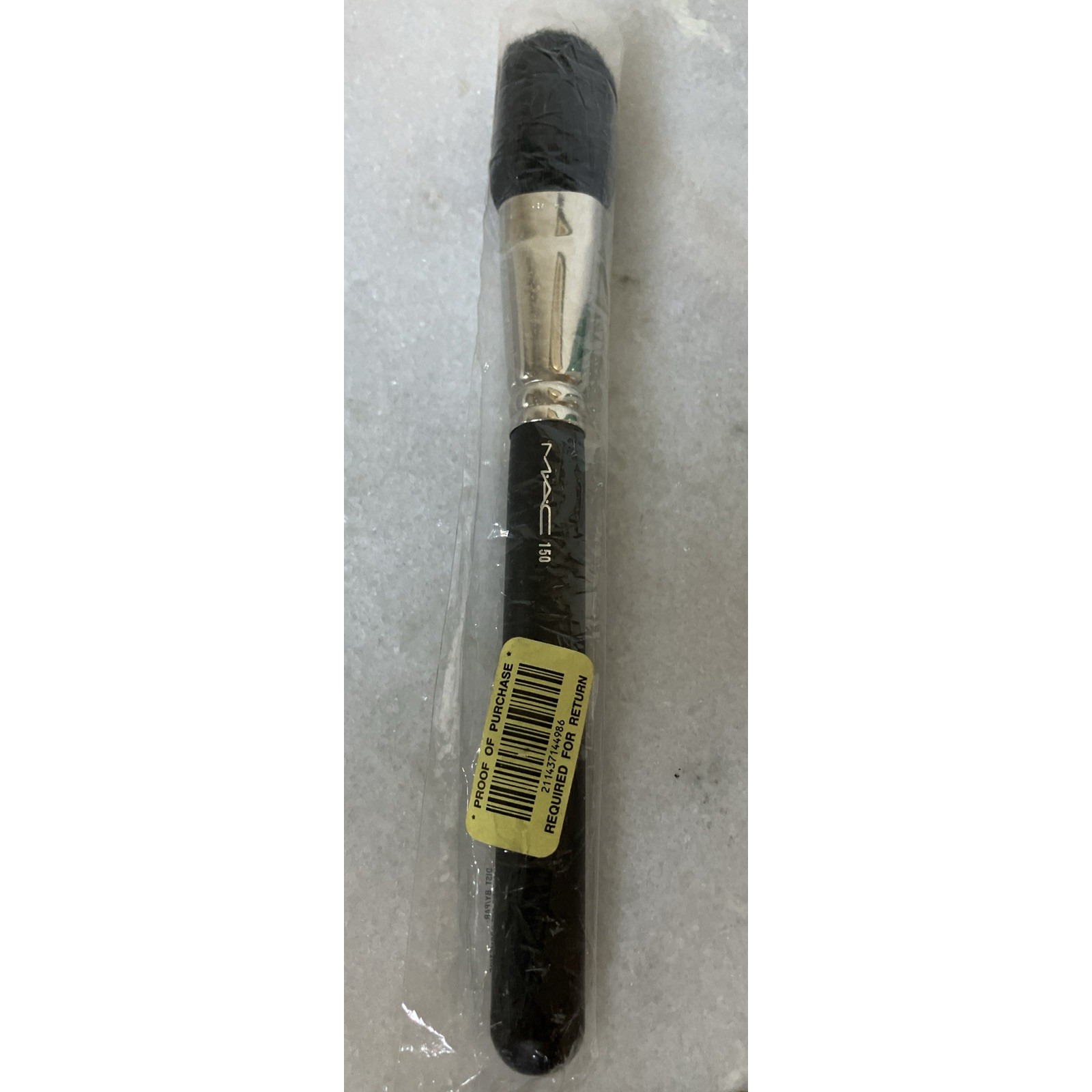MAC 150 Synthetic Large Powder Brush 150s ~ New in Package 46.