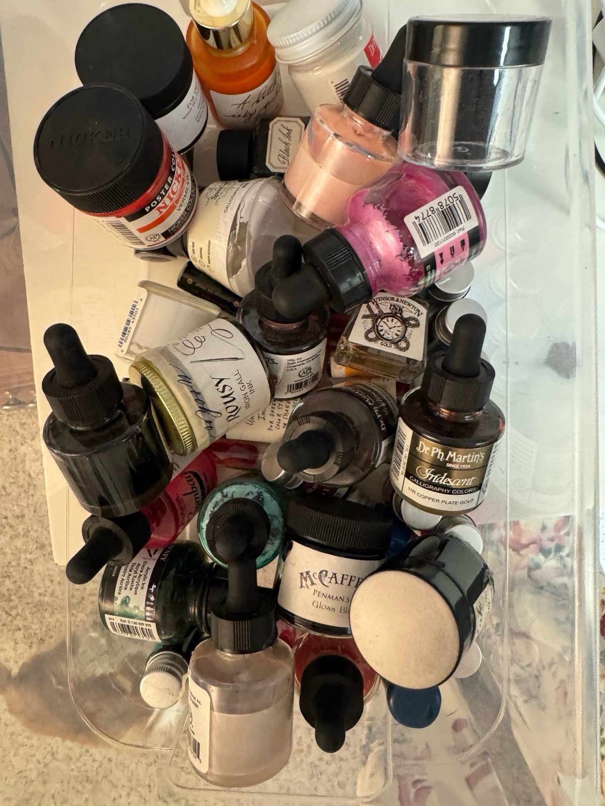 Lot of calligraphy inks 95% of them unused.