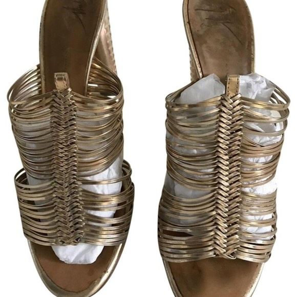 GIUSSEPE ZANOTTI Size 38