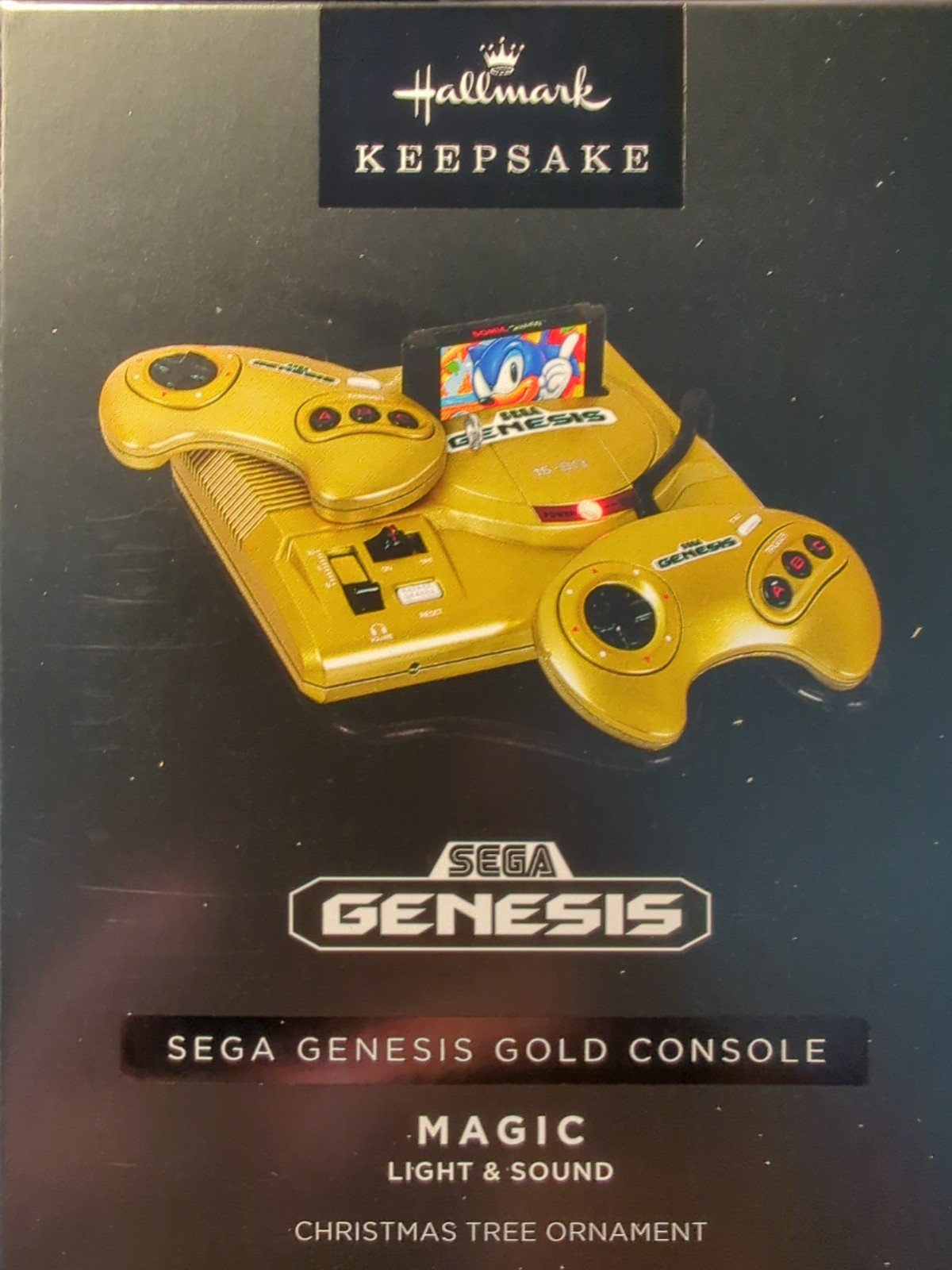 SDCC 2024 HALLMARK SEGA GENESIS GOLD CONSOLE KEEPSAKE ORNAMENT - SONIC CARTRIDGE