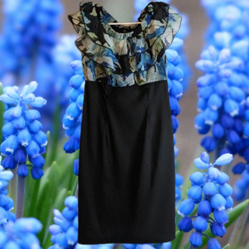 AB Studio 6 sleeveless black and blue Polyester woman's dress collar ruffle.