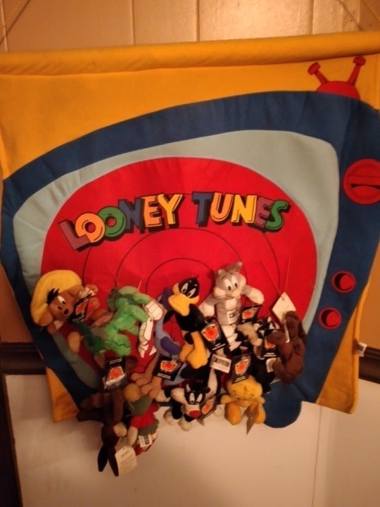 VINTAGE-ALL ORIGINALS! LOONEY TUNES BEAN