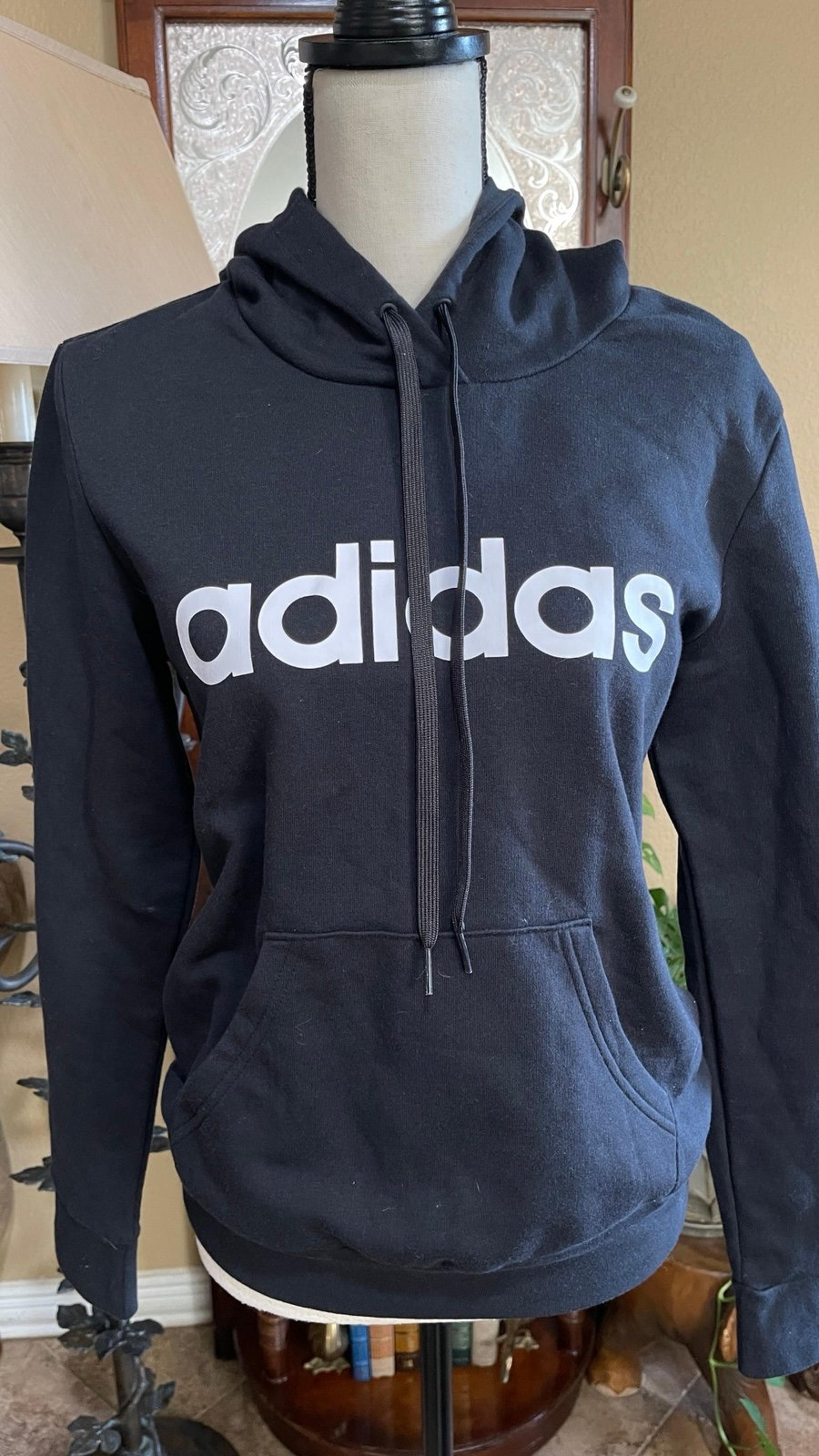 Adidas women’s black hooded pullover sweater size small