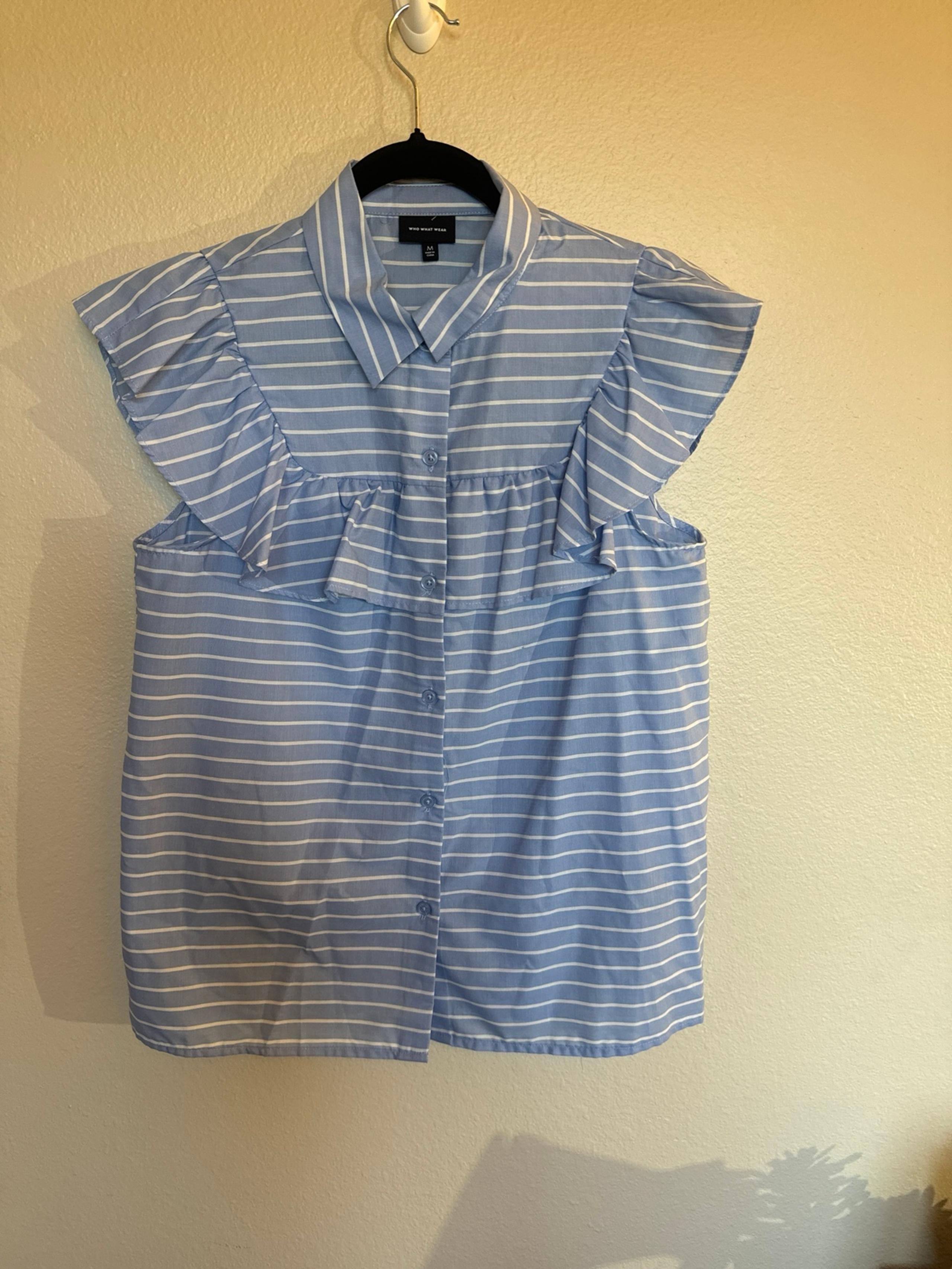 Women’s Who What Wear top