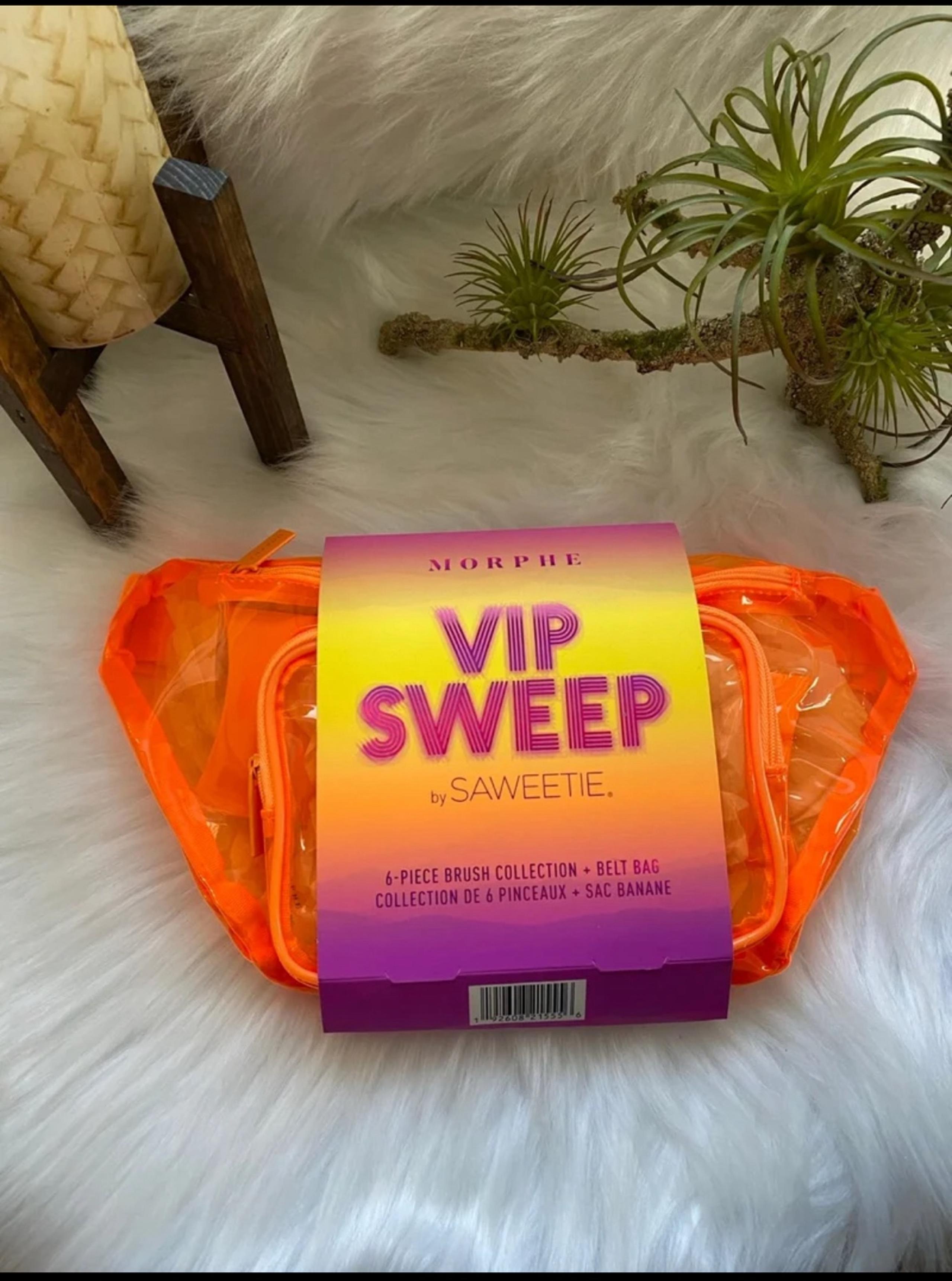Morphe Limited Edition VIP Sweep By Saweetie - 6 Pc Brush Set and Belt Bag