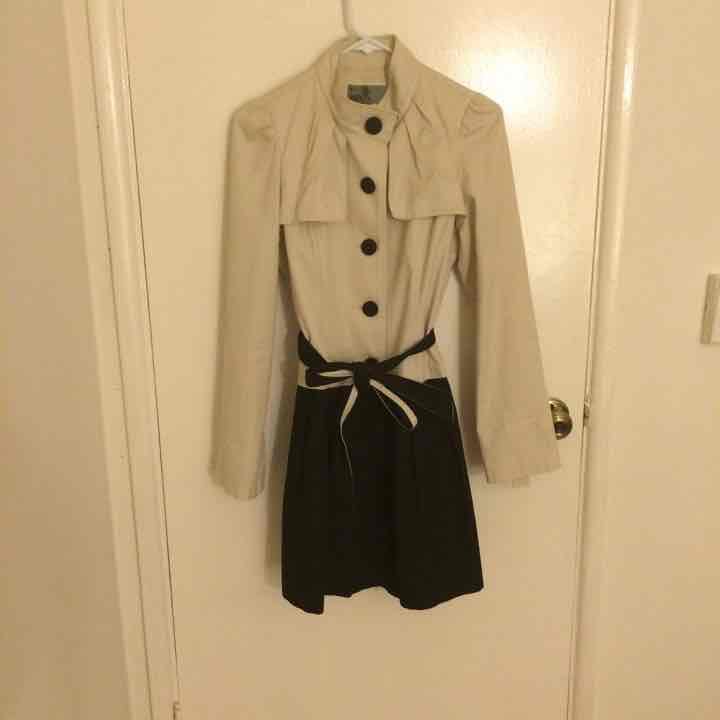 Anthropologie Ryu Trench Coat