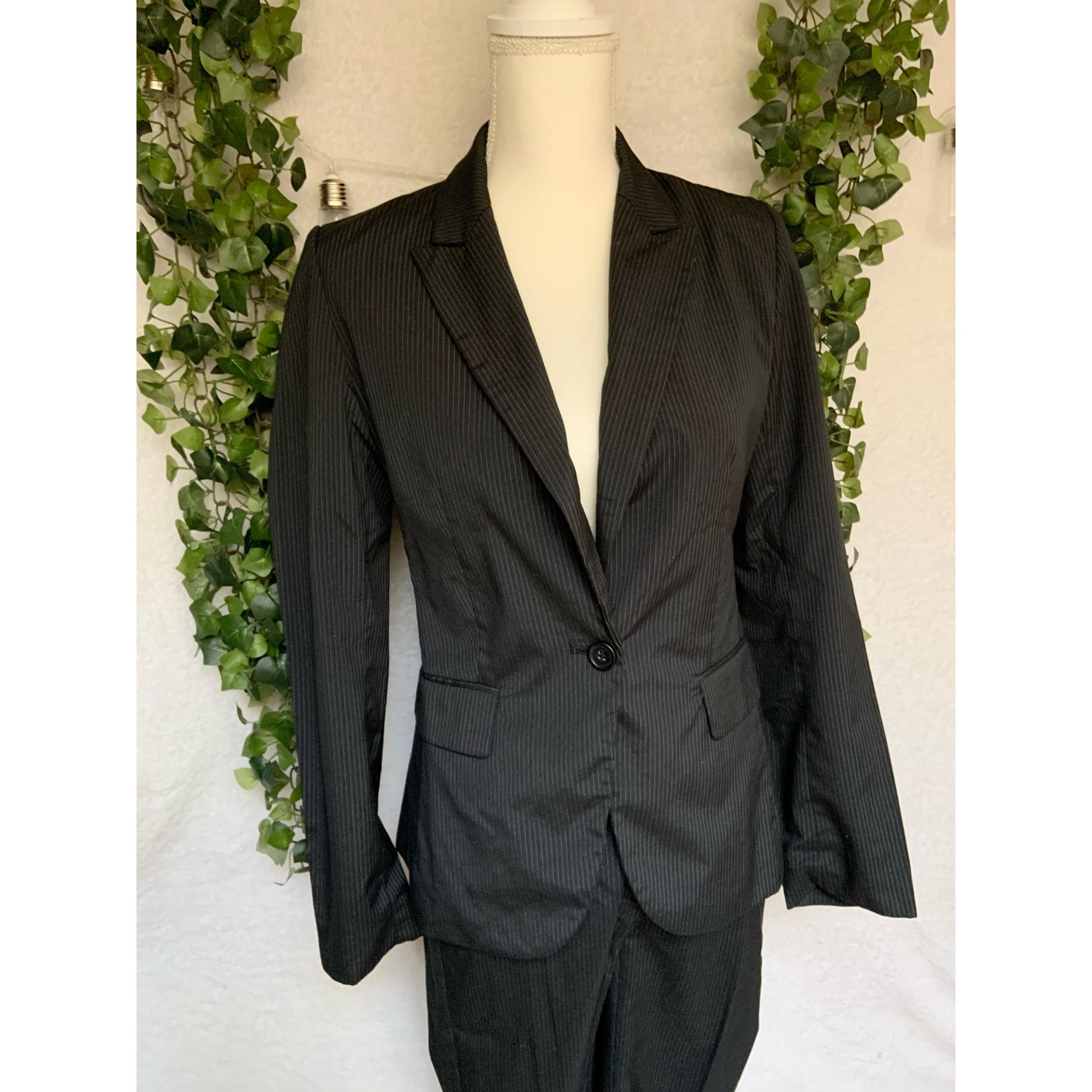 New York & Company 90's Black Pinstripe Slacks & Blazer Suit Set Women's 2