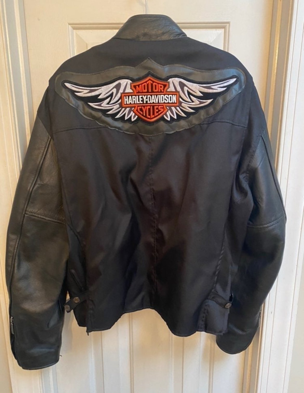 Men’s Size Large Milwaukee biker jacket