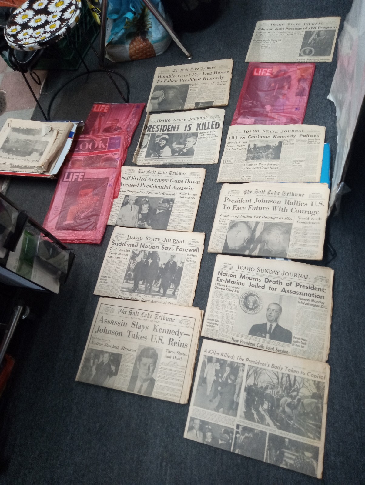 All newspapers and life magazines 1963 Kennedy assassination articles and more