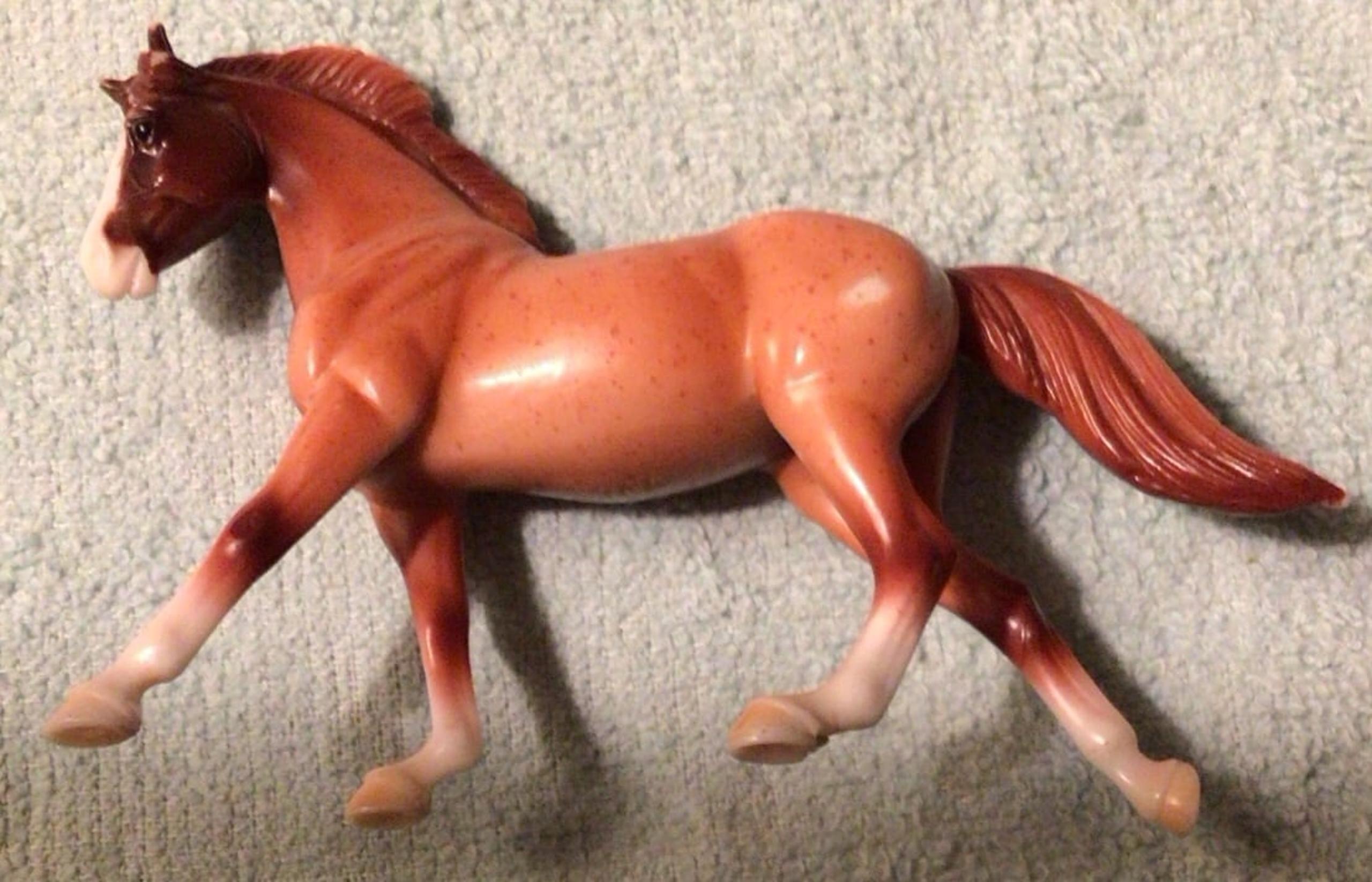 Breyer Stablemates Cantering Warm Blood horses