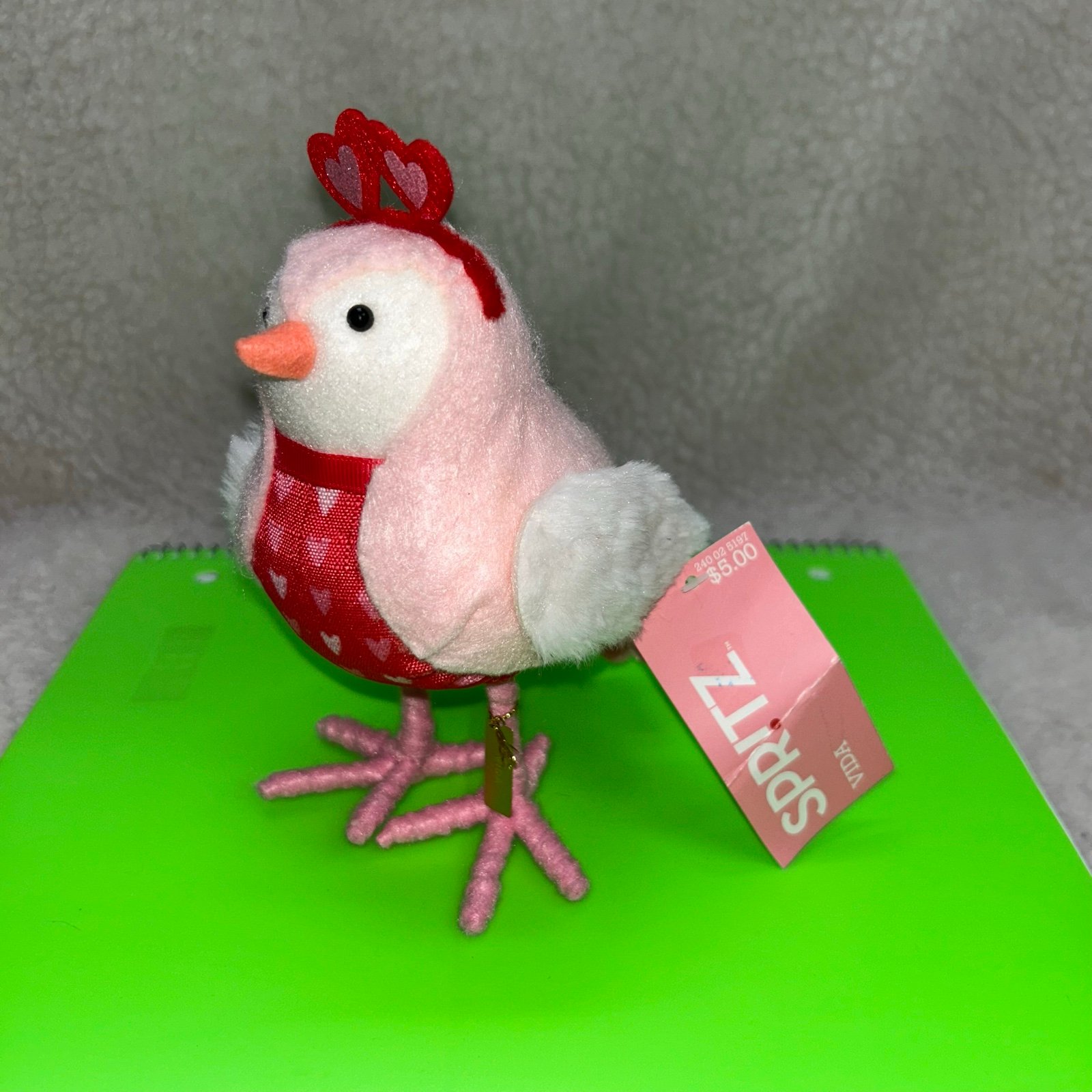 Spritz Target fabric bird 2021 Vida Valentine Day bird with tag heart head band