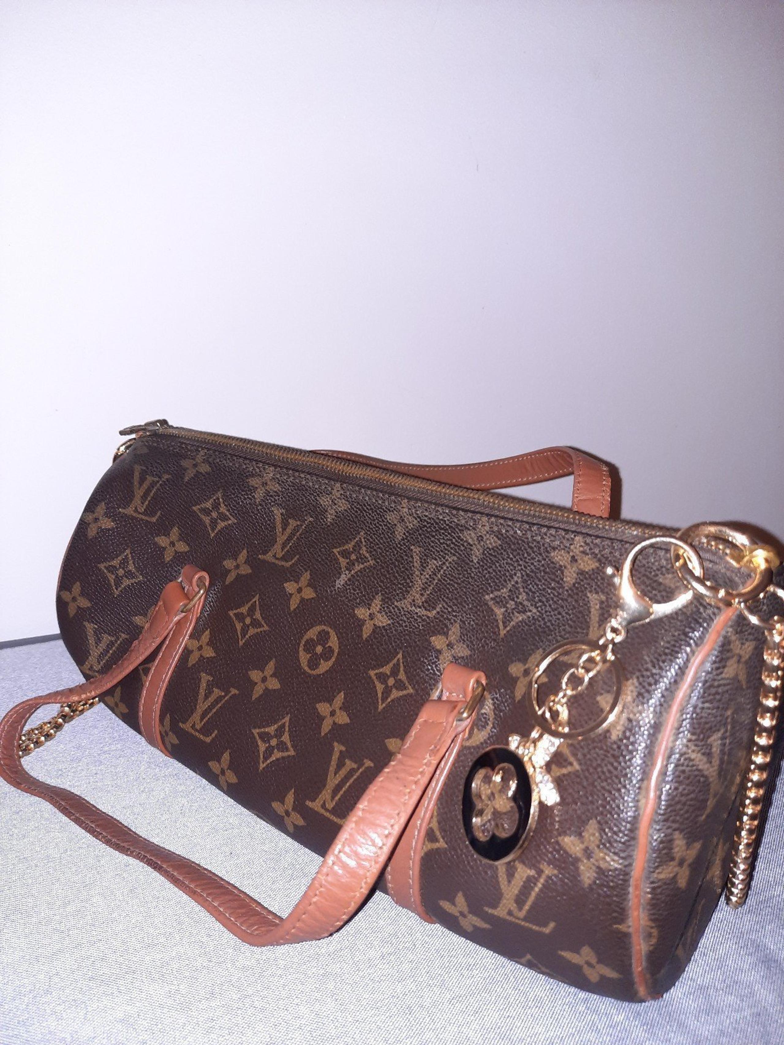 Louis Vuitton Authentic Monogram Papillon 30 Hand Bag and Keychain