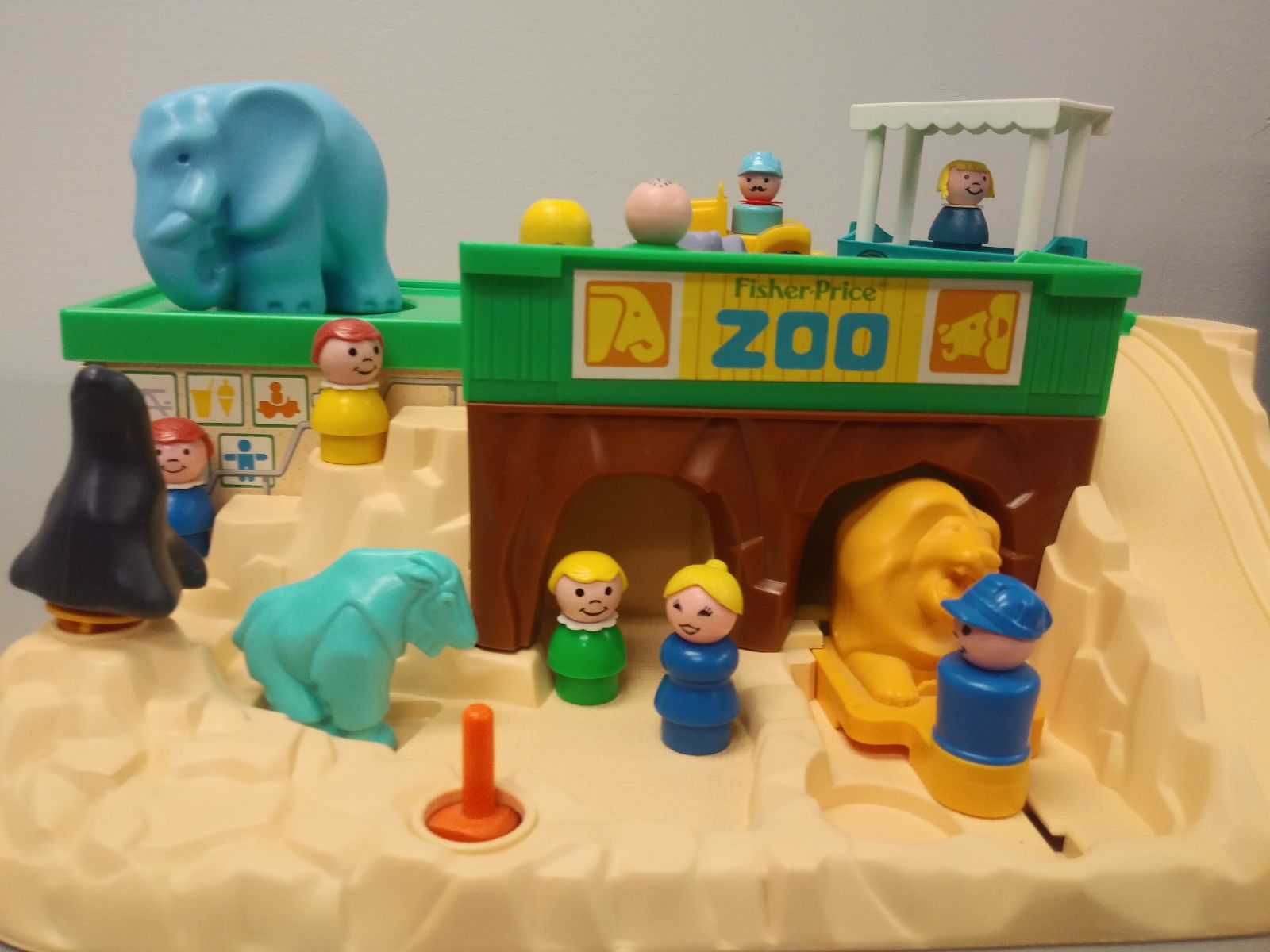 Fisher Price Little People zoo