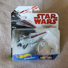 Star Wars Hot Wheels Republic Attack Cruiser New Sealed