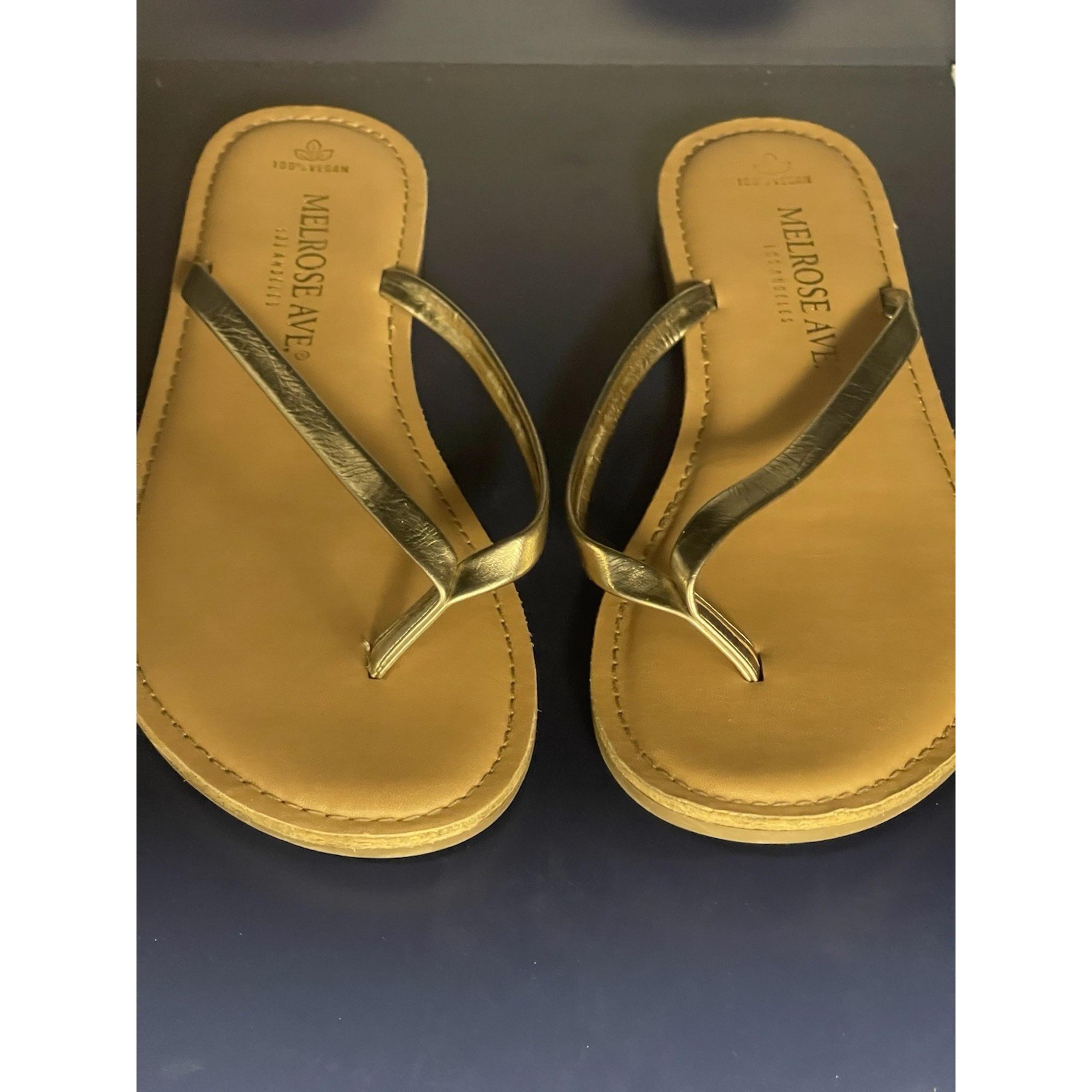 Melrose Ave. Los Angeles Women's Gold Flip Flop Slide Sandals, Size 8.5