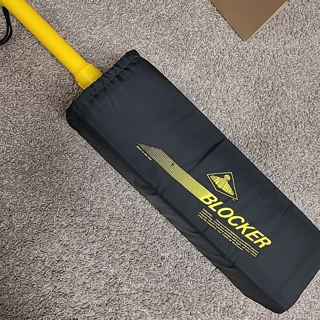 Century Martial Arts Training Blocker 27 Black Yellow Kickboxing Karate EUC