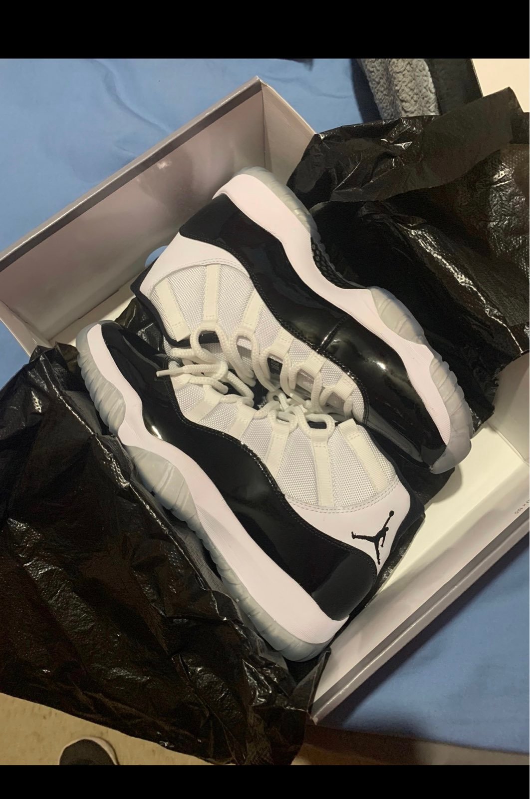 Air Jordan 11 Concords