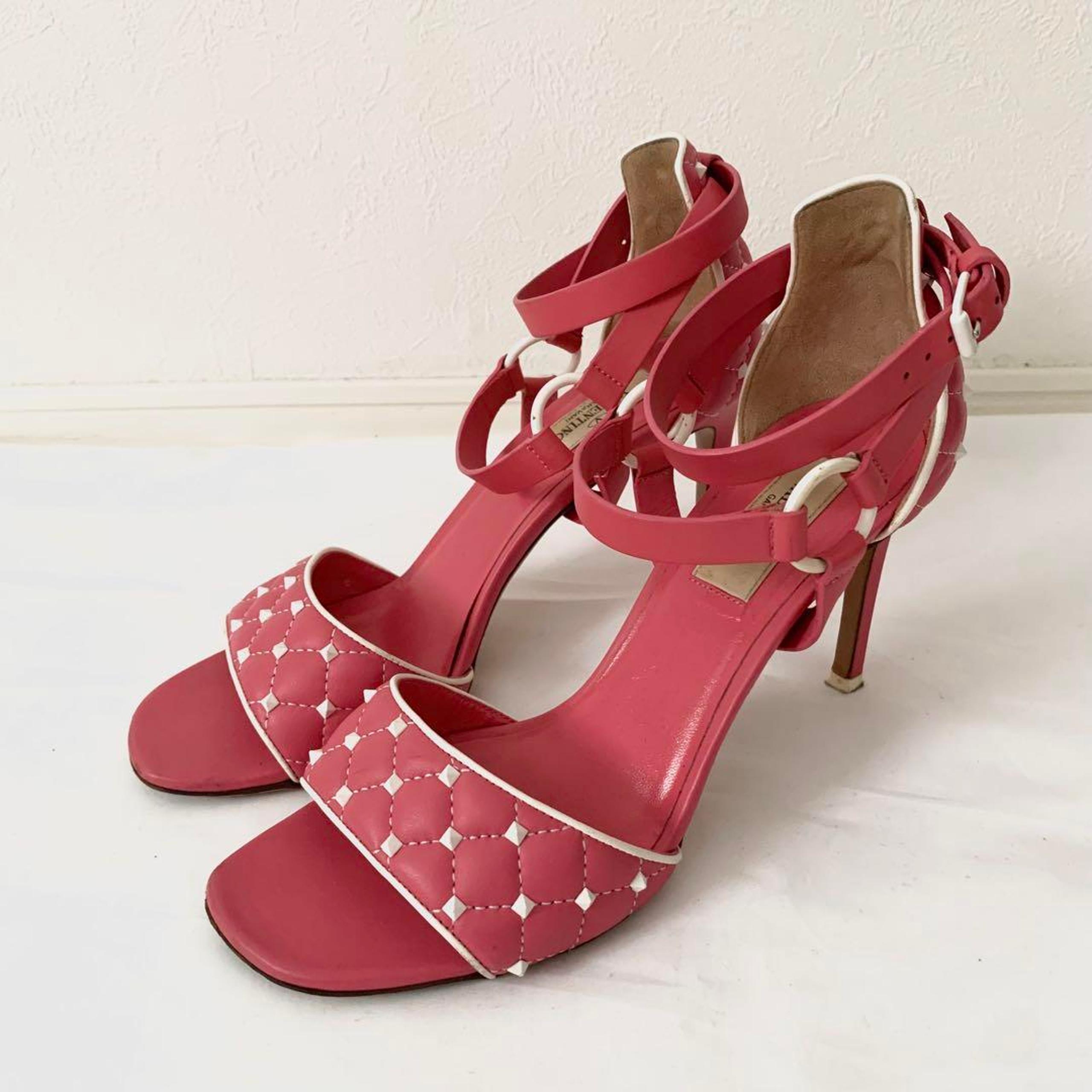Excellent Condition VALENTINO Rockstud Sandals 36 1/2