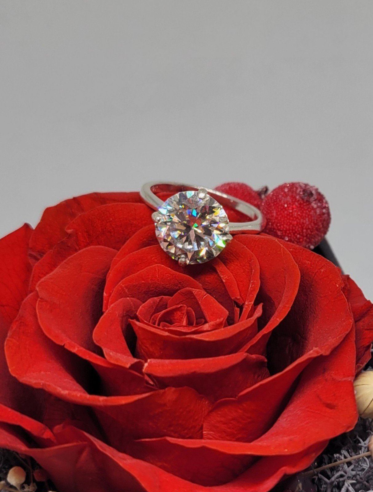 New 4ct Certified Moissanite Engagement Ring
