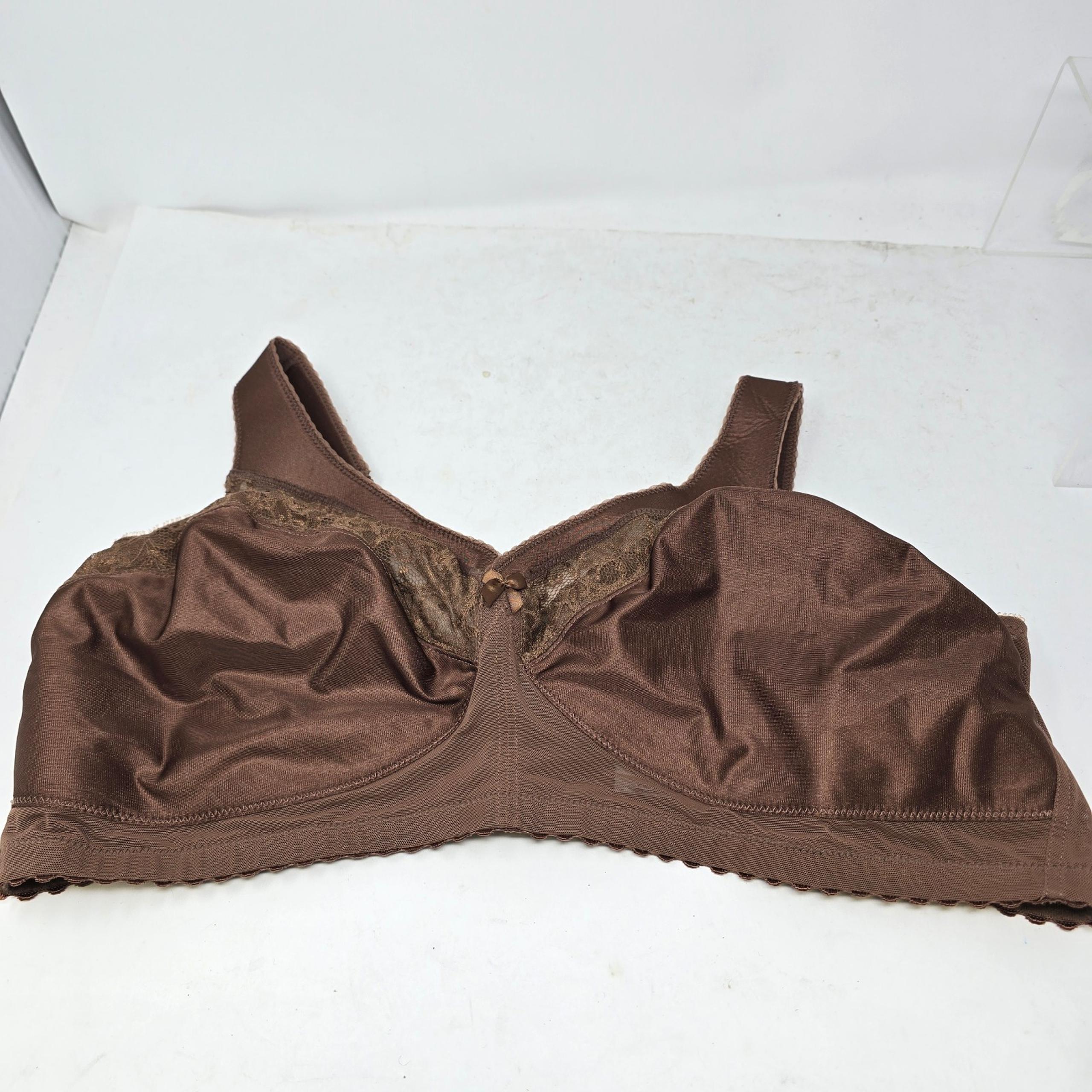 Glamorise Womens 50DD Full Figure Magic Lift Wirefree Brown Bra 1000