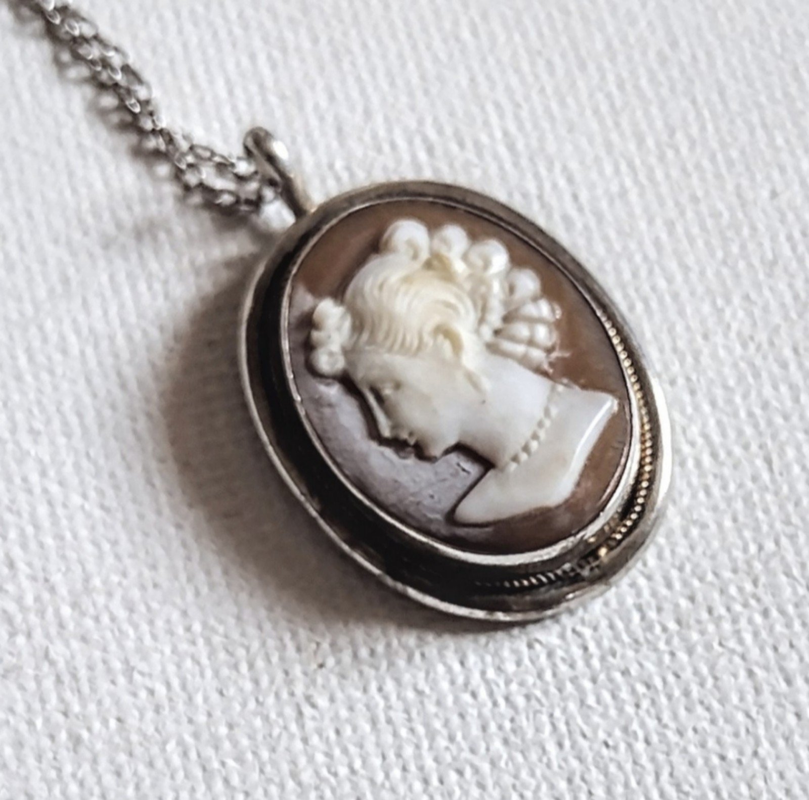 Antique Art Nouveau Sterling Silver Carved Italian Cameo Shell Pendant Necklace