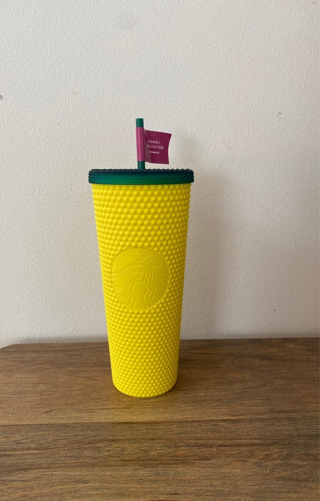 Brand New Starbucks Pineapple Studded Hawaii Collection Tumbler