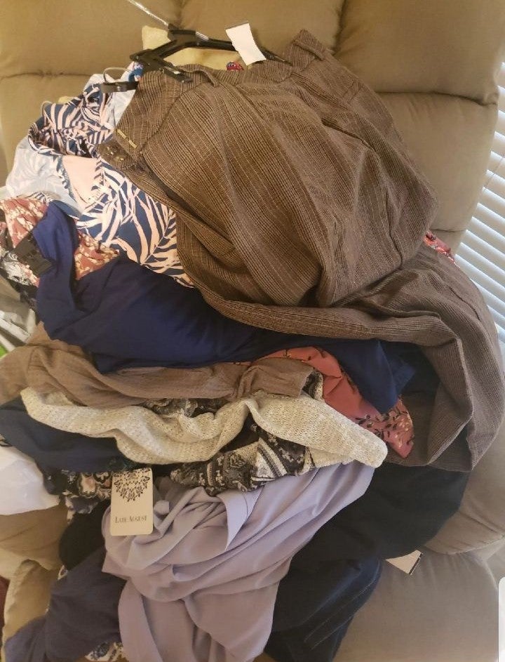 Huge Lot of Mixed Women Clothes New