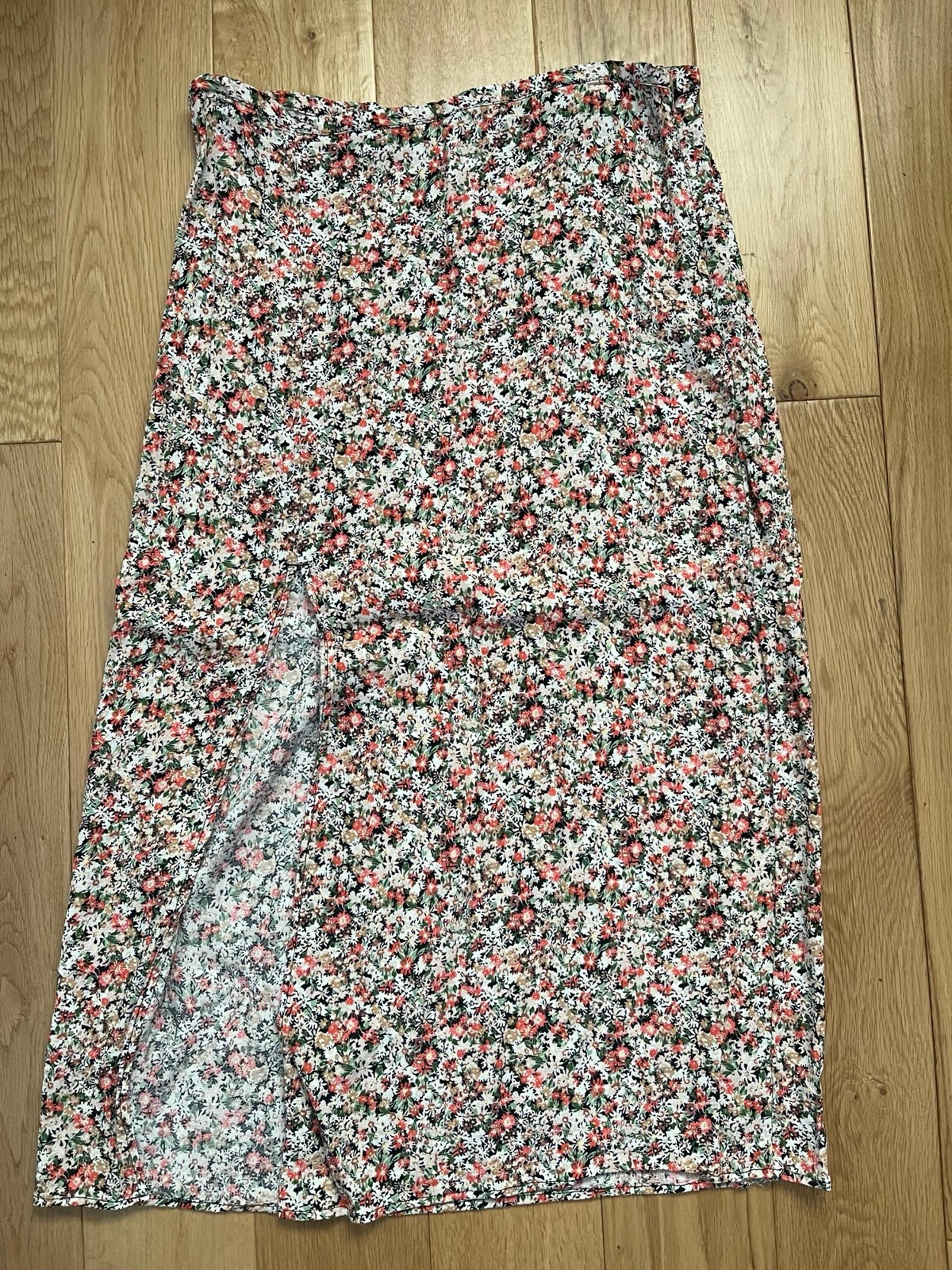 H&M floral midi Skirt size 10