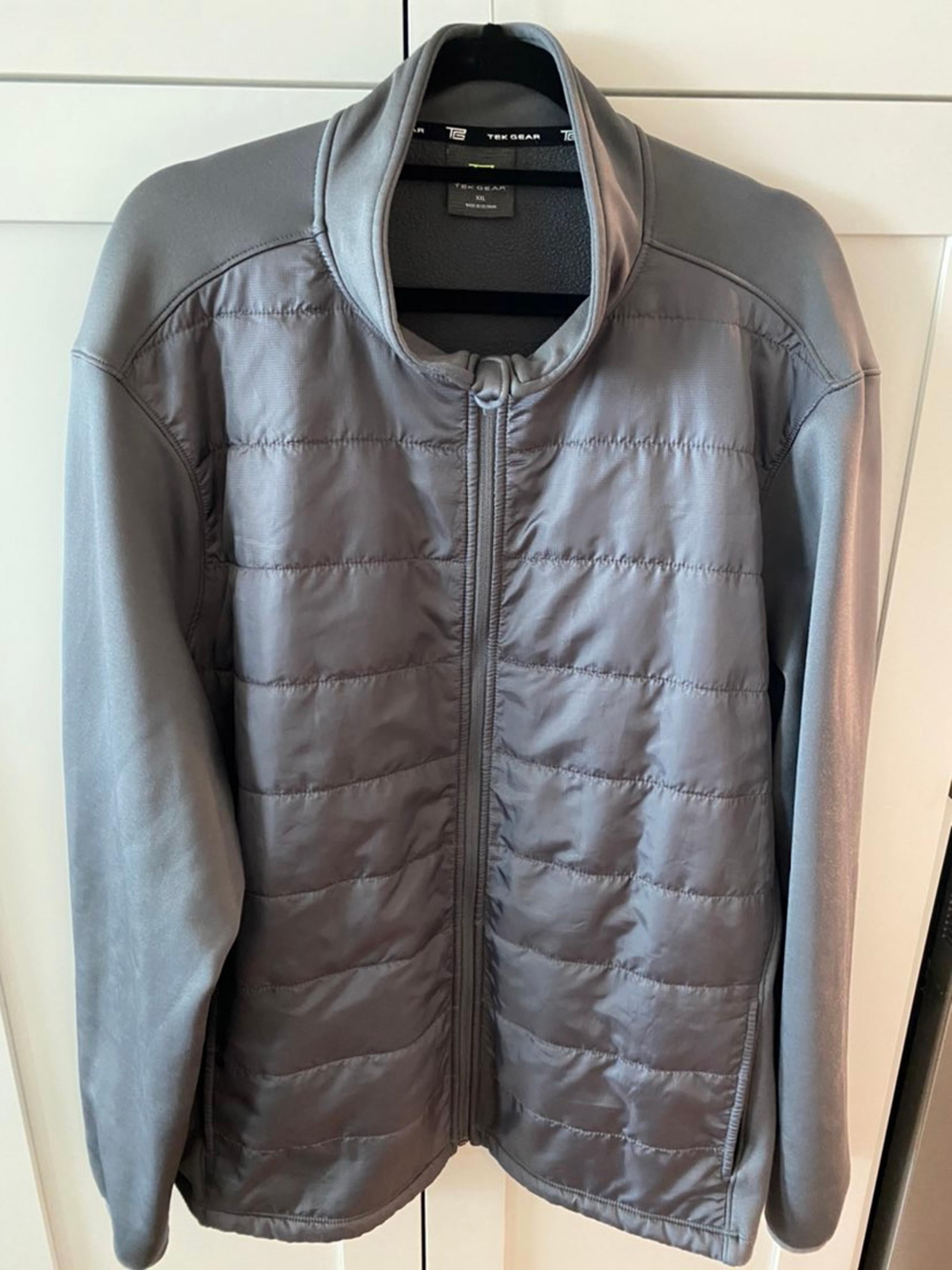 TEC Gear Mens Grey Quilted Jacket