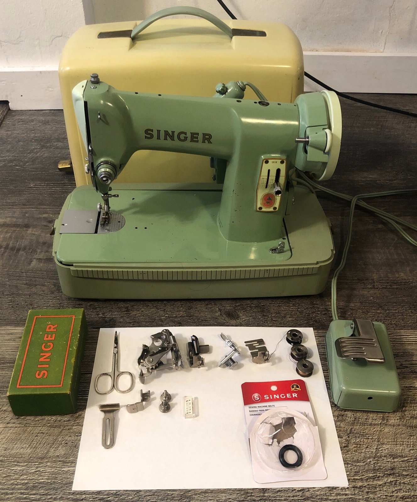 Singer 185k Sewing Machine Case, Pedal, Sanatorium Green Accessories Video