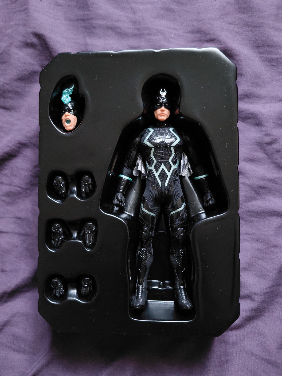 Mezco one:12 collective Black Bolt (RESERVED)