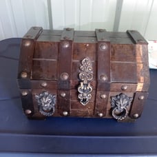 Unique vintage jewlery box