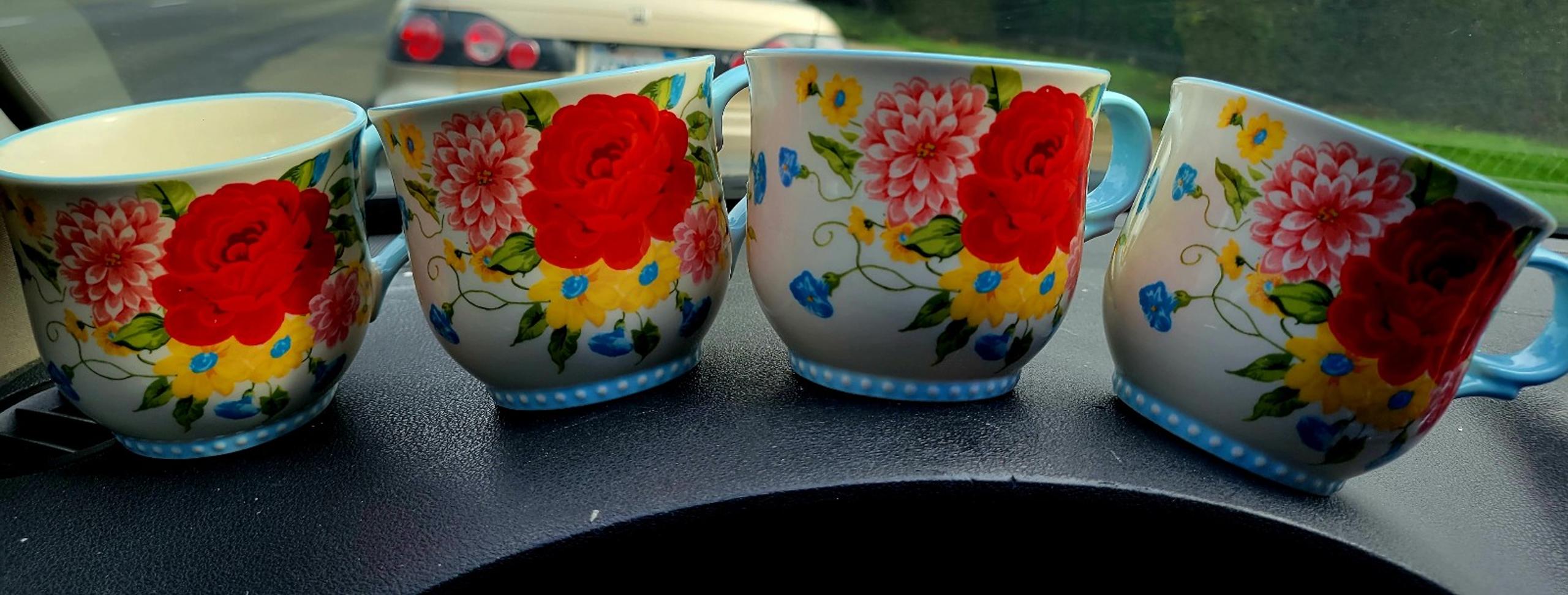Pioneer Woman cups
