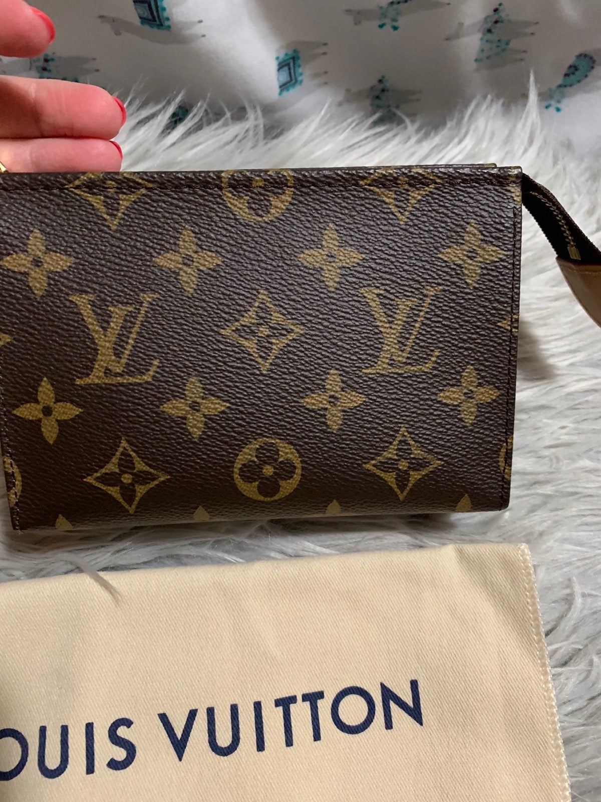 国内発送ヴィトン トイレタリーポーチ 15 ルイ・ヴィトン(LOUIS VUITTON)ルイヴィトン モノグラム